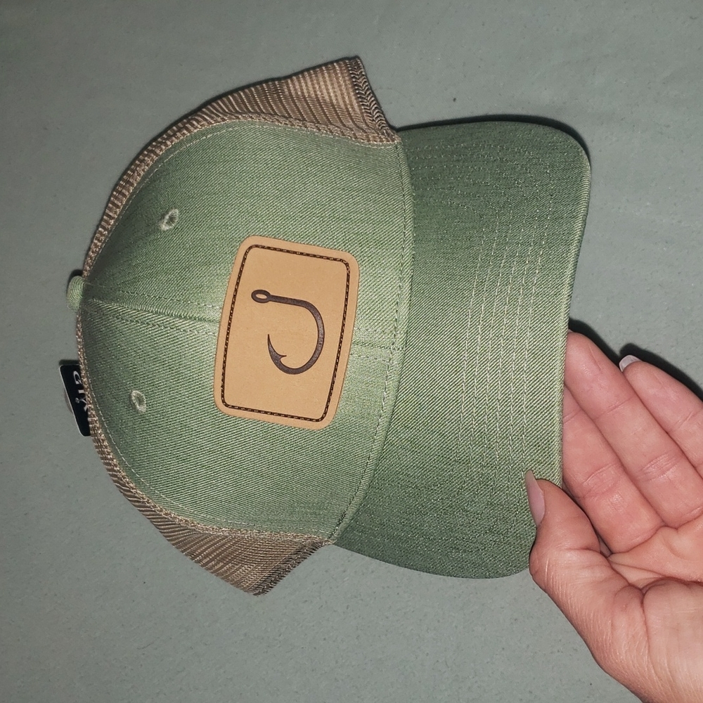 Pale green and tan Avid Hat